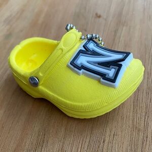 MINI CROCS SHOES SANDALS KEYCHAIN UNISEX KEY “N” NOVELTY/GIFT Yellow